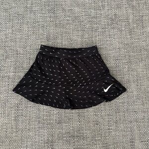 Nike Women's Black Patterned Skort